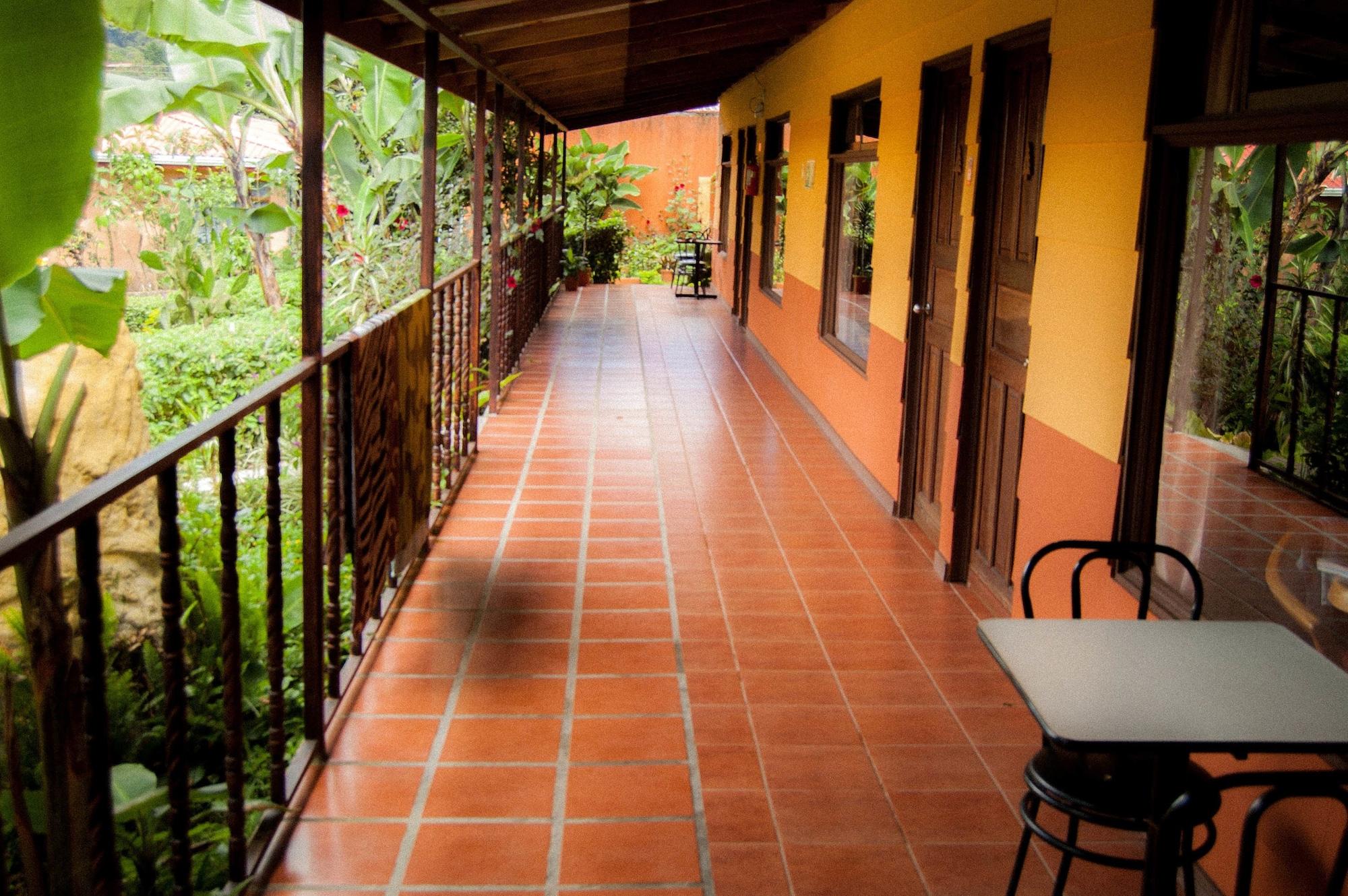 Hotel Cipreses Monteverde Exterior photo