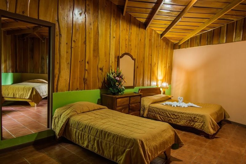 Hotel Cipreses Monteverde Exterior photo
