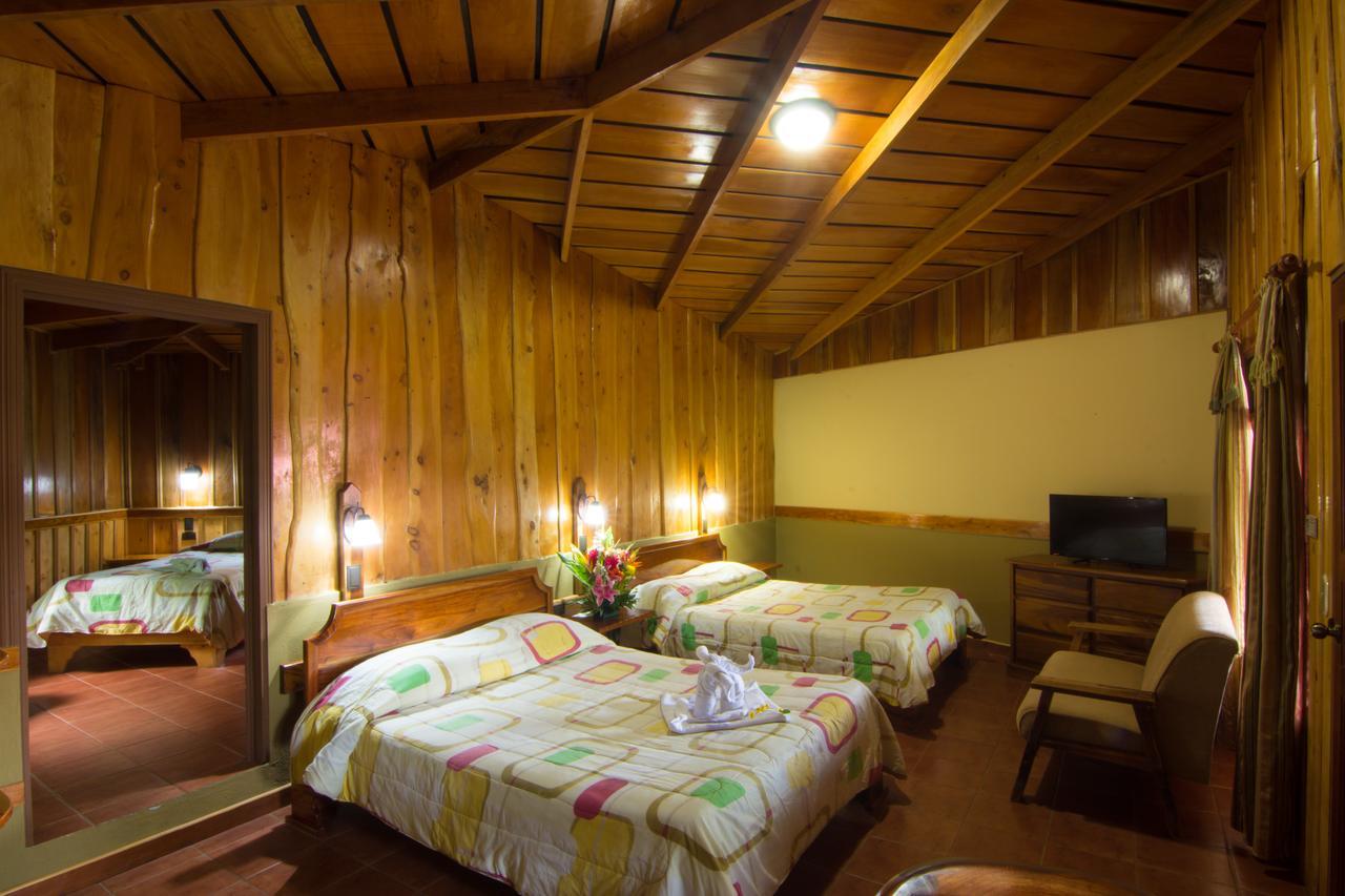 Hotel Cipreses Monteverde Exterior photo